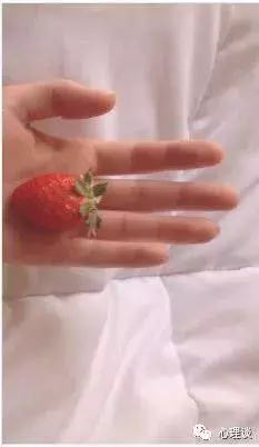 4個草莓,哪個最甜?測你的婚姻是真愛嗎?