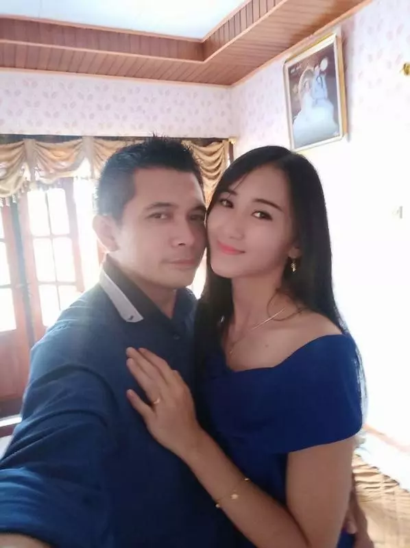13歲國中妹「愛上27歲帥哥老師」 瘋狂課後輔導「7年後修成正果」網友卻崩潰:祝福不下去!