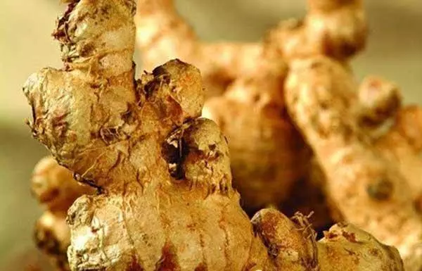 菜市場常見的【6種傷肝蔬菜】,能不吃就不要吃,特別是第三個!