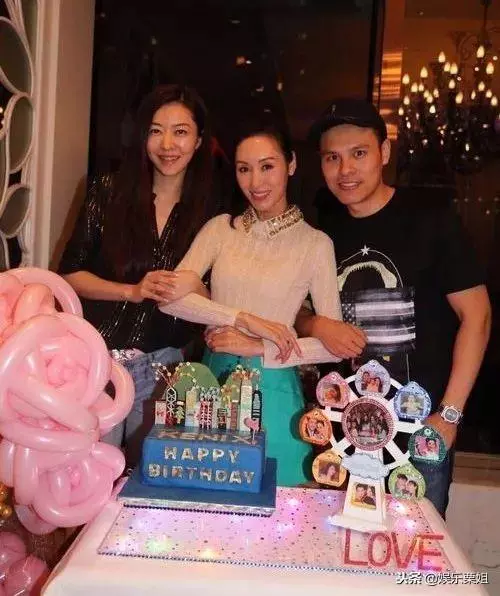 TVB女神郭可盈曬48歲生日party照片,弟媳熊黛林一家四口實力搶鏡~