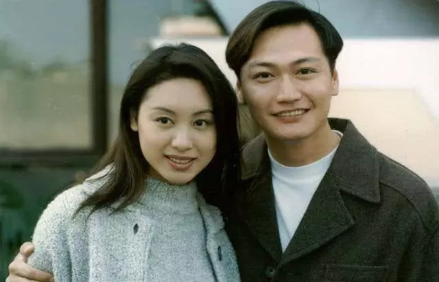 TVB女神郭可盈曬48歲生日party照片,弟媳熊黛林一家四口實力搶鏡~