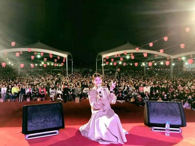 19歲結婚育有兒女,卻離婚收場...李千那經歷人生高低,如今「苦盡甘來」事業感情終兩得意~