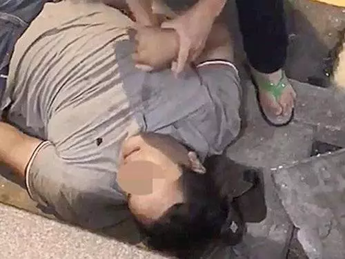男子越堤找工 沒料到禍從天降 遭牆磚砸大腿