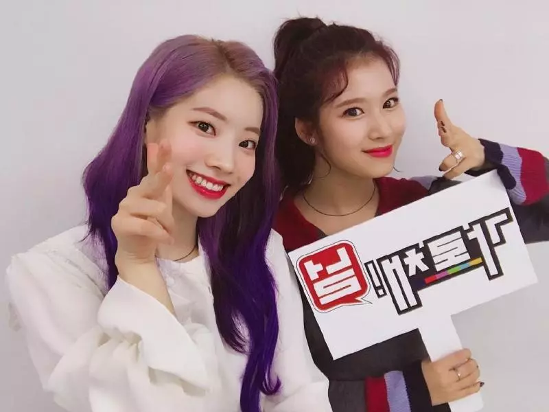 [TWICE][新聞]181128 今晚第一個獎項！TWICE獲歌手部門「AAA Fabulous」賞