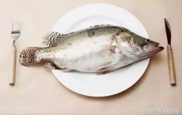 【健康資詢】7個信號說明腦血管堵塞,是腦血栓的前兆,早送醫,或許能救命!