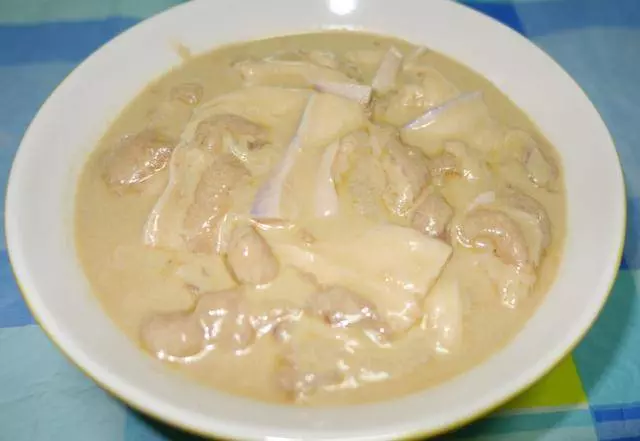 86歲姥姥炸酥肉:調麵糊時,別再用麵粉裹了,用它裹,酥肉超酥脆!