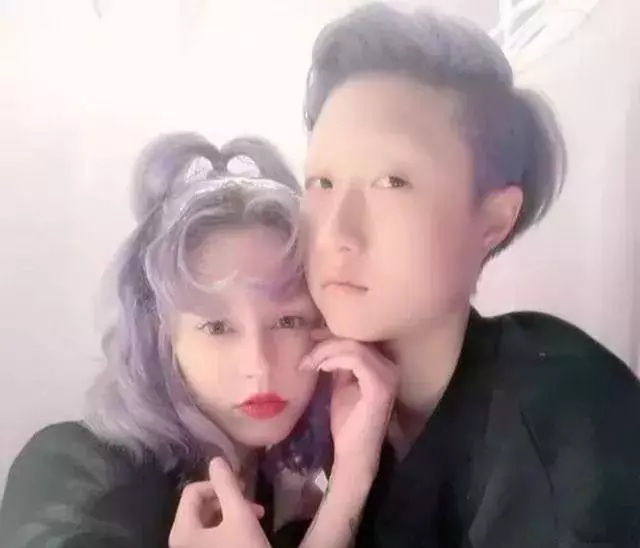 小龍女吳卓林宣布與31歲網紅女友結婚,成龍5個字直接回應女兒!