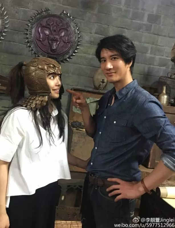 高學歷卻甘做「王力宏背後的女人」,還為愛冠夫姓!賢淑能幹的李靚蕾被丈夫稱為「Superwife」!