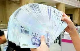 善用10塊錢,52天多存1萬元!朋友一個月才22k卻買車買房,原來靠得都是....