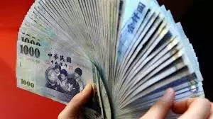 善用10塊錢,52天多存1萬元!朋友一個月才22k卻買車買房,原來靠得都是....