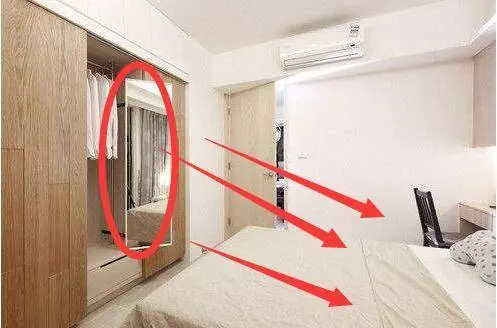 風水老先生建議,衣櫃最好不要這麼擺,否則霉運越來越多!