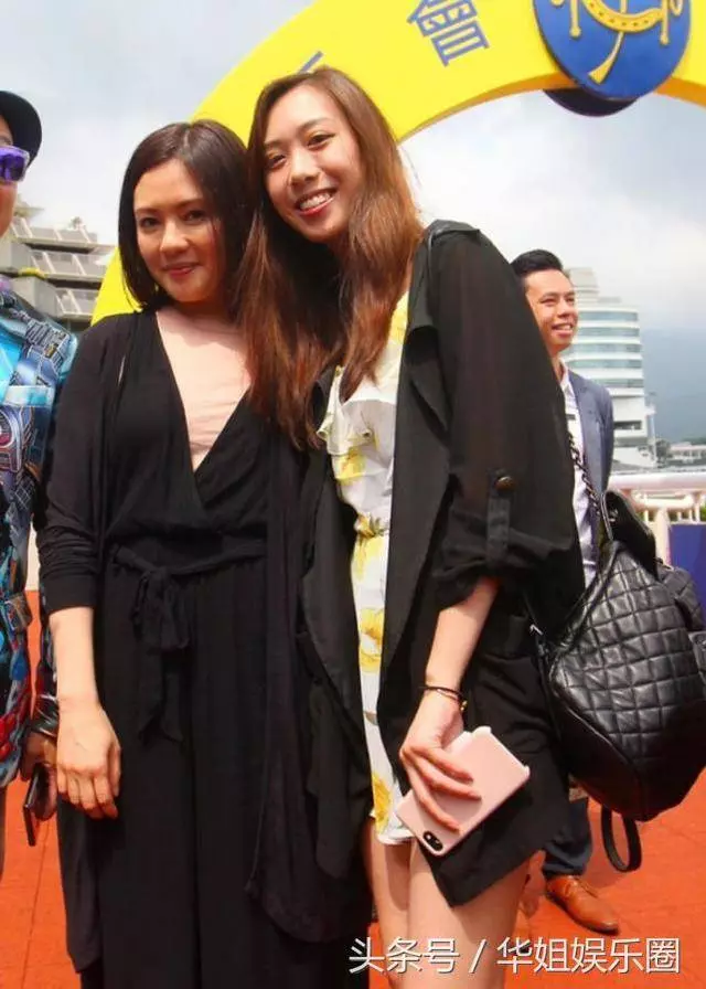 李麗珍與江美儀等TVB老戲骨驚喜同框,之前體重一路往上飆被形容成「肥師奶」,如今她的終於瘦回來了~