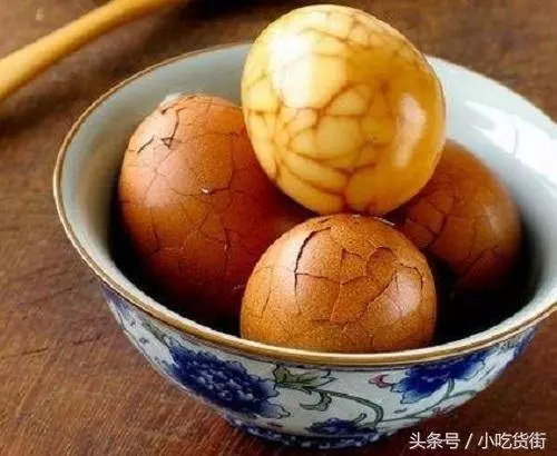 自己做的茶葉蛋總是不夠香,奶奶教了一招秘訣之後,香氣撲鼻!