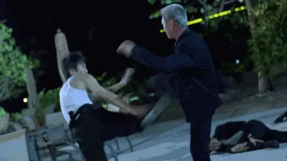 周星馳比甄子丹還能打?看完18年前這部電影我信了
