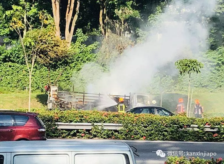 【新加坡】親眼目睹西海岸汽車自燃爆炸! 畫面太驚悚了!