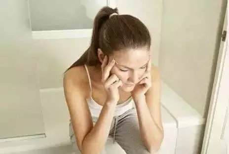 女性在衰老的時候,【下半身】會有3個表現,若你一個都沒有,恭喜你