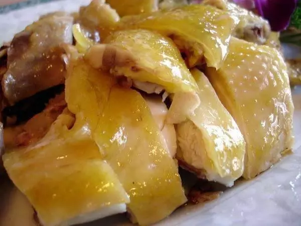 客家嫂子:煮白切雞時,萬萬記住這「3點」,皮脆肉嫩超入味!