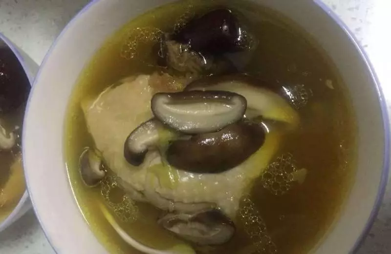 客家嫂子:煮白切雞時,萬萬記住這「3點」,皮脆肉嫩超入味!
