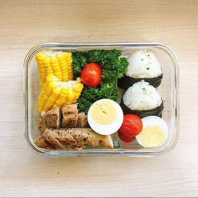 30個讓您愛上的減肥食譜,月甩8公斤!五穀飯、花椰菜、四季豆(烏龜豆)、香煎雞胸肉、水煮蛋& 小番茄們