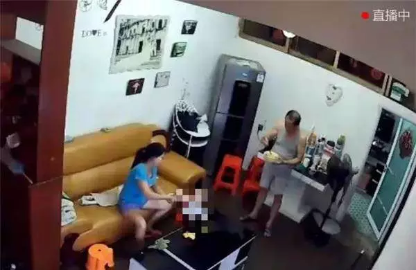 害怕爸爸被保姆欺負偷偷在家裝了攝影機,不料卻看到這驚人一幕!沒想到62歲的爸爸竟然和保姆....