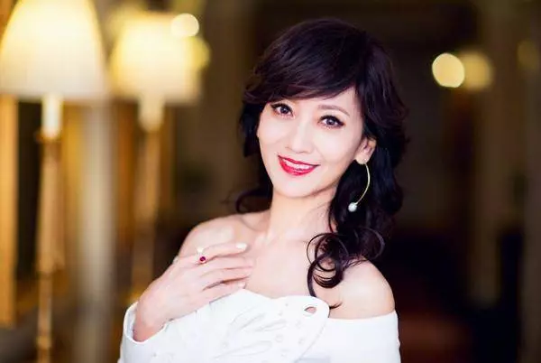 隱瞞36年,趙雅芝前夫曝光,和現任老公根本不是一個檔次!