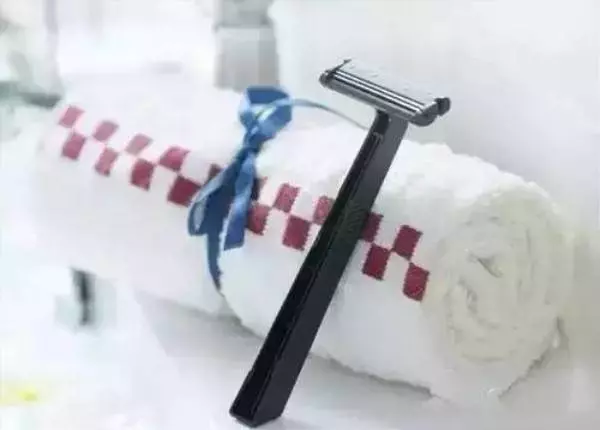 14個超棒的浴廁清潔小撇步!學會之後,家裡的浴廁永遠都亮晶晶!