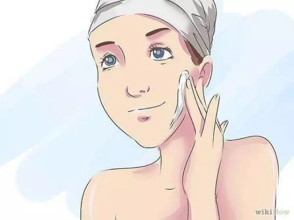 一個女人看起來老不老?就看這14個生活習慣,洗臉時…