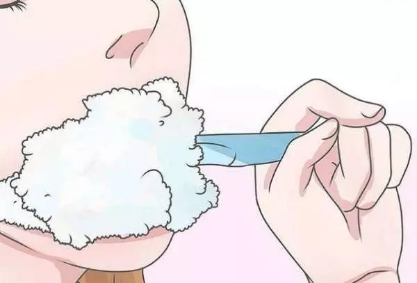一個女人看起來老不老?就看這14個生活習慣,洗臉時…