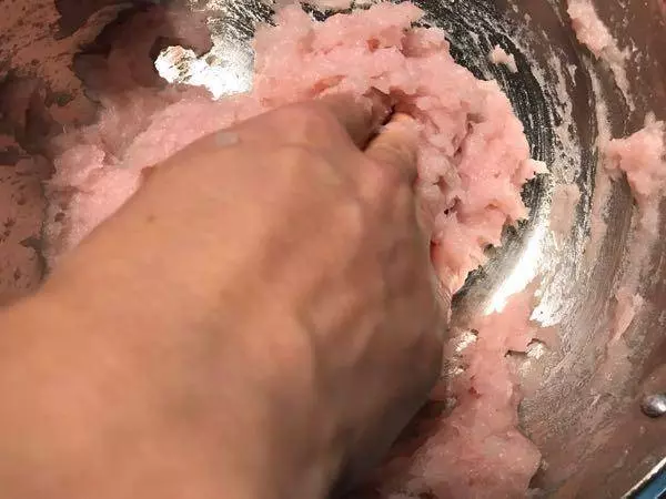 叔叔專做魚丸32年,教您做真正的魚丸,純魚肉製作不加粉,Q彈香嫩特別好吃!