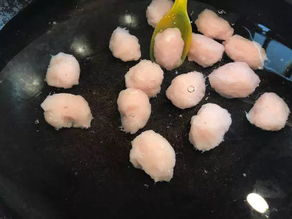 叔叔專做魚丸32年,教您做真正的魚丸,純魚肉製作不加粉,Q彈香嫩特別好吃!
