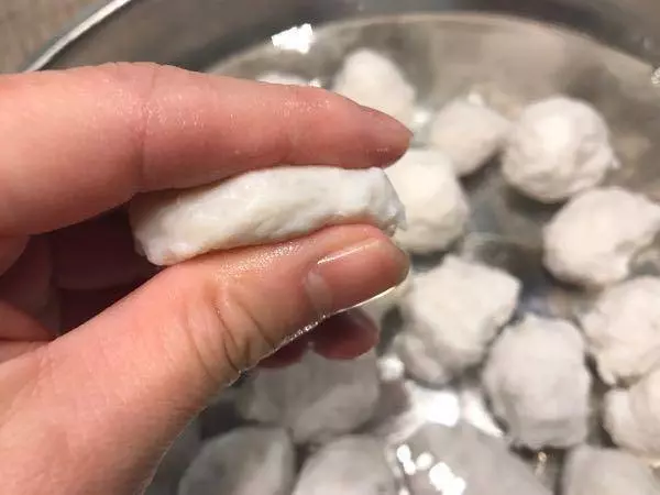 叔叔專做魚丸32年,教您做真正的魚丸,純魚肉製作不加粉,Q彈香嫩特別好吃!
