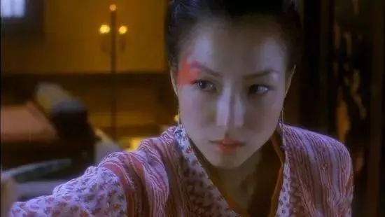 地位不輸王菲,經歷分手暴瘦,因抑鬱症消失3年,如今46歲活出了最美模樣!
