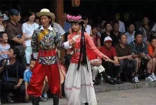 驚艷!原來女兒國真實存在,生兒都不必負責任!男人的天堂!