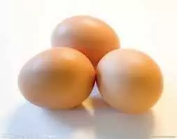 （大馬傳統食譜）簡單又容易無需烘烤-[蒸香蕉蛋糕] 現在的上班族除了要忙於工作及家務，沒什麽時間給家人做一道蛋糕當點心