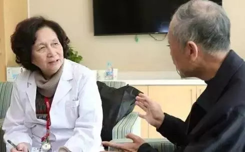 腦不萎縮,80不痴 呆,只要一個「小動作」!為了家人健康,趕緊看看~ - 生活好幫手