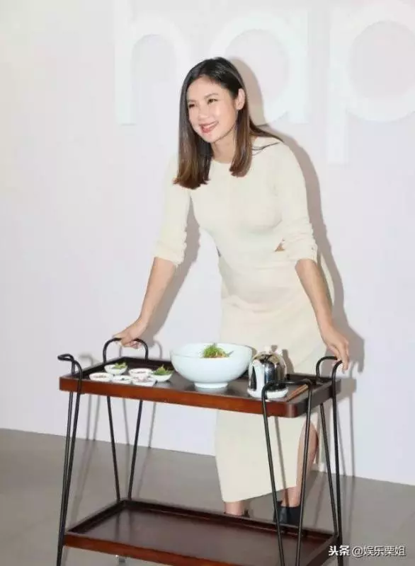樂基兒懷孕4個月還挺孕肚運動,大汗淋漓的畫面讓人憂心~~~
