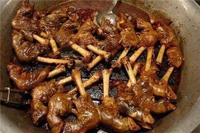 這5種肉再香也不能吃,含有的病菌和毒素特別多!