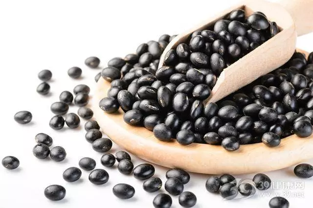 黑豆才是低調的「養生高手」!這種吃法,功效翻倍!