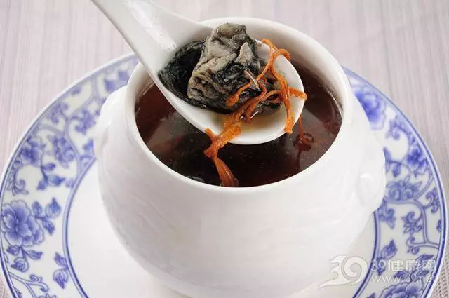 黑豆才是低調的「養生高手」!這種吃法,功效翻倍!