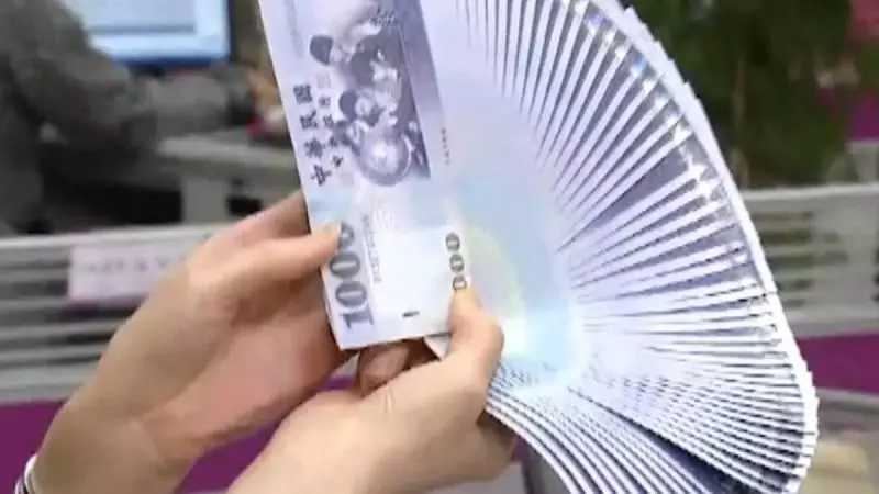 借錢不還卻出國 她怒送「6字紅包」 網友贊爆!