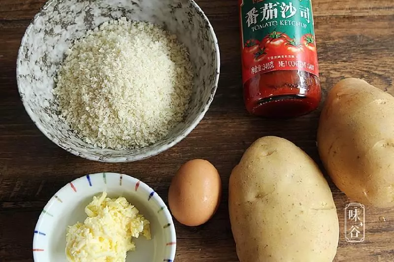 芝士土豆球,外酥內軟,咬一口還拉絲,一大盤都不夠吃