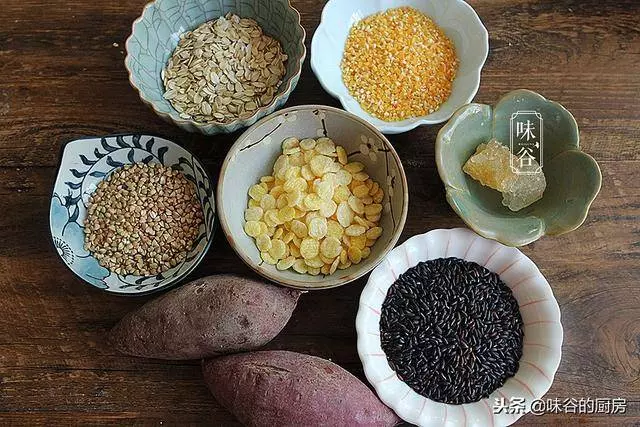 6種養生食材熬成這粥,香滑濃稠,滋補又暖身,最適合冬天食用
