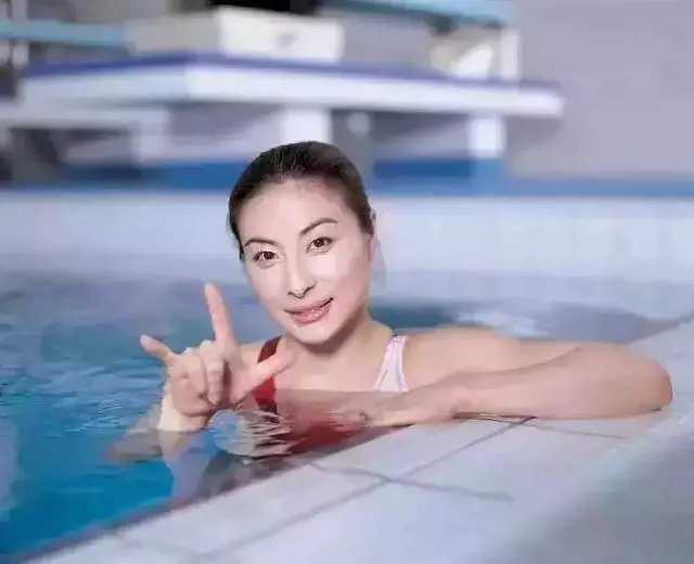 郭晶晶5歲兒子近照,簡直是翻版霍英東,難怪一出生就獲1億基金