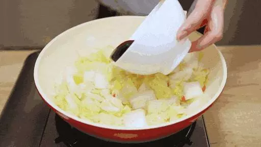 冬天多吃白菜,滋陰潤燥、護膚養顏!白菜 4 種特別做法,你一定沒吃過!