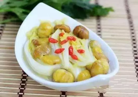 冬天多吃白菜,滋陰潤燥、護膚養顏!白菜 4 種特別做法,你一定沒吃過!