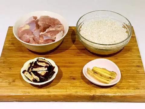 看一遍就能學會的麻油香菇雞飯,阿嬤用了50年的老方子,越吃越香!