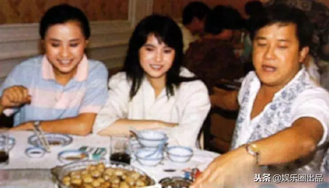 藍潔瑛老照片:童年和父親拍照很壓抑,中學時穿校服清純可愛!