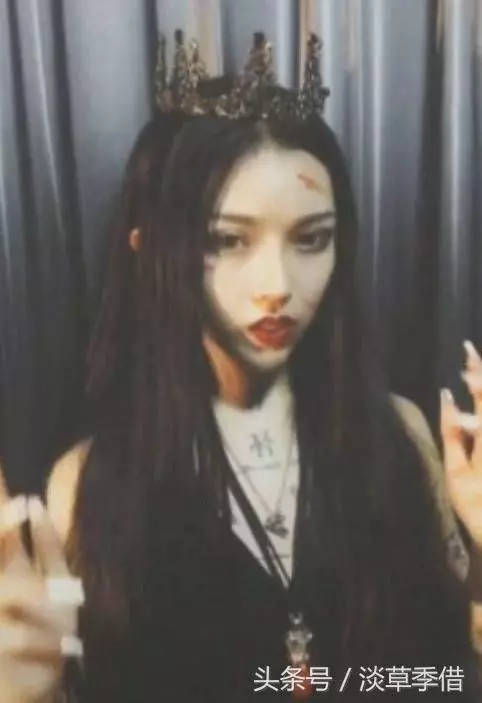 化妝術有多神奇?當小姐姐拿掉眼鏡的一瞬間,網友:小仙女太美了!