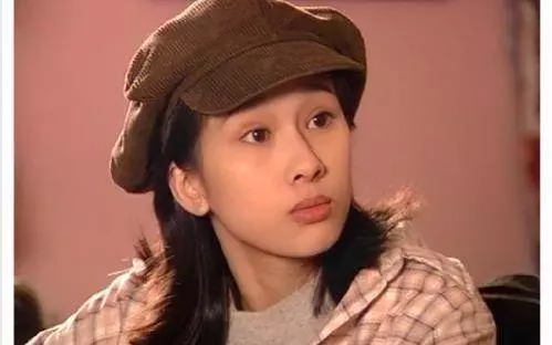 美貌不輸一線女星,卻因拒與成龍傳緋聞而不紅,曾經女神現在沉寂