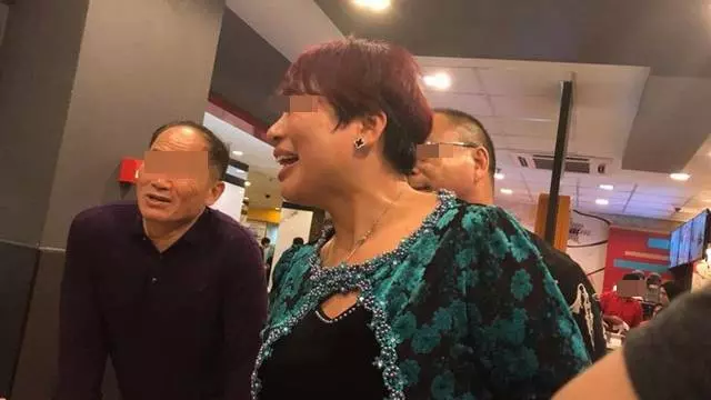專向獨行人士下手,吉隆坡Pavillion成老千最新「找吃」的熱點!
